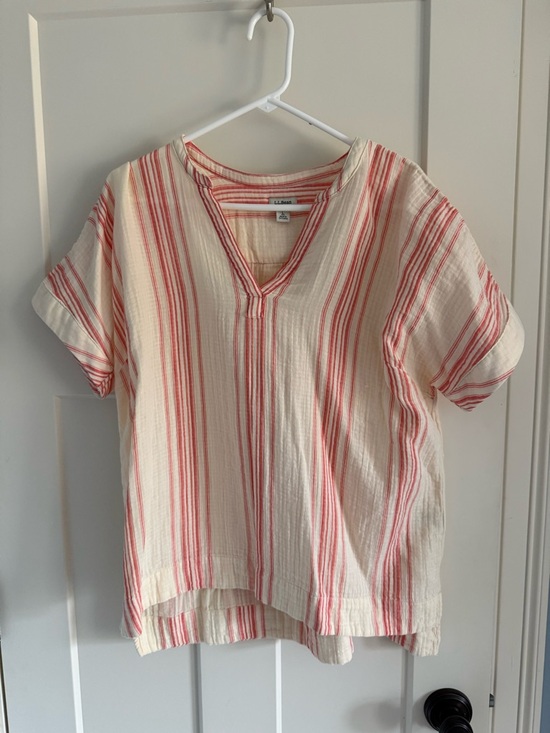 L.L. Bean Tops - Women’s top by L.L. Bean, size L